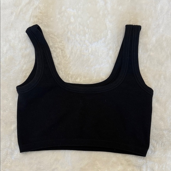 Forever 21 Black Women's Crop Top - Picture 3 of 3